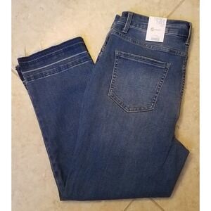Time and Tru Women Straight Crop Pants Distressed Jeans Med Wash Blue sz 12 NEW